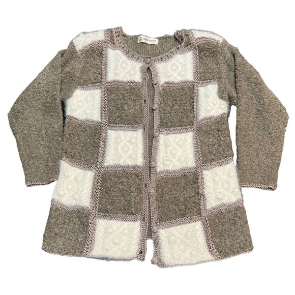 VINTAGE SQUARE PATTERN TAN CARDIGAN SIZE MEDIUM‎ | Y1 - Picture 1 of 5